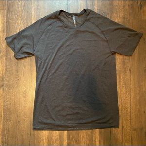 Men’s Lululemon Medium Metal Vent Tech 2.0 Short Sleeve Shirt Black